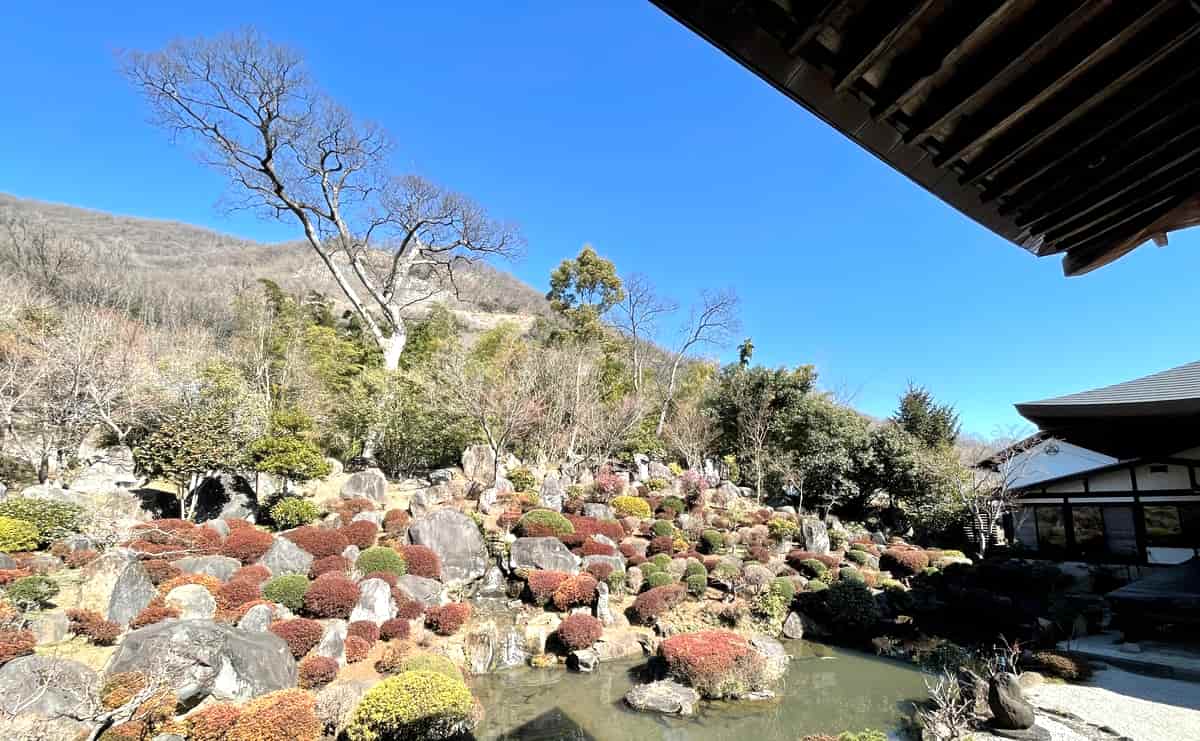大蔵経寺の庭園