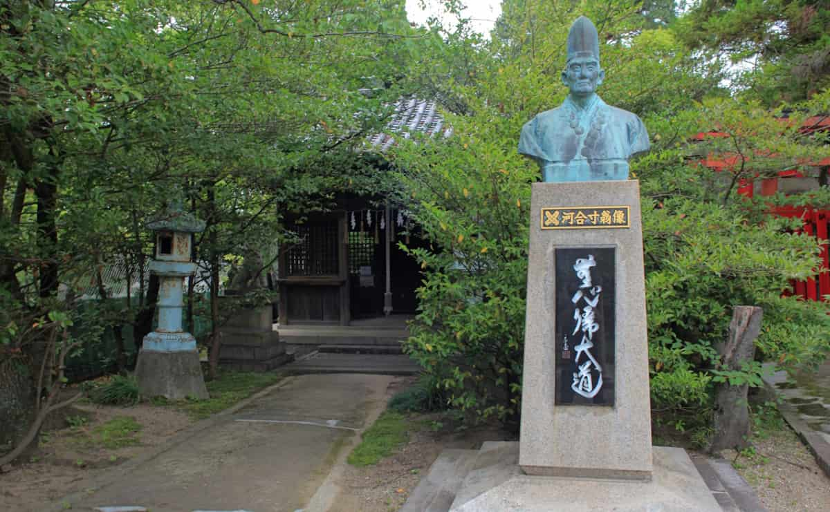 寸翁神社