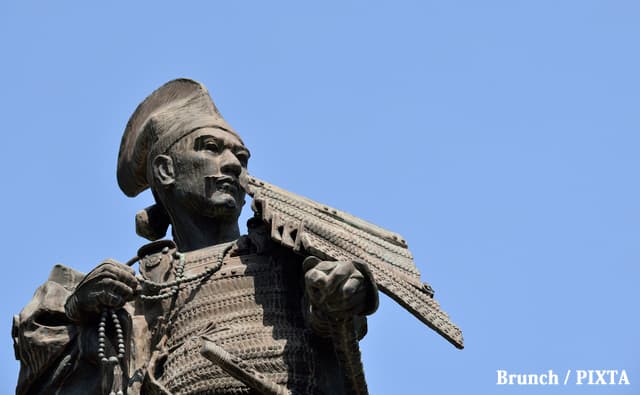 豊臣秀吉・秀長とは異なる「戦国兄弟」　大友宗麟と織田信長の弟はなぜ非業の死を遂げたのか